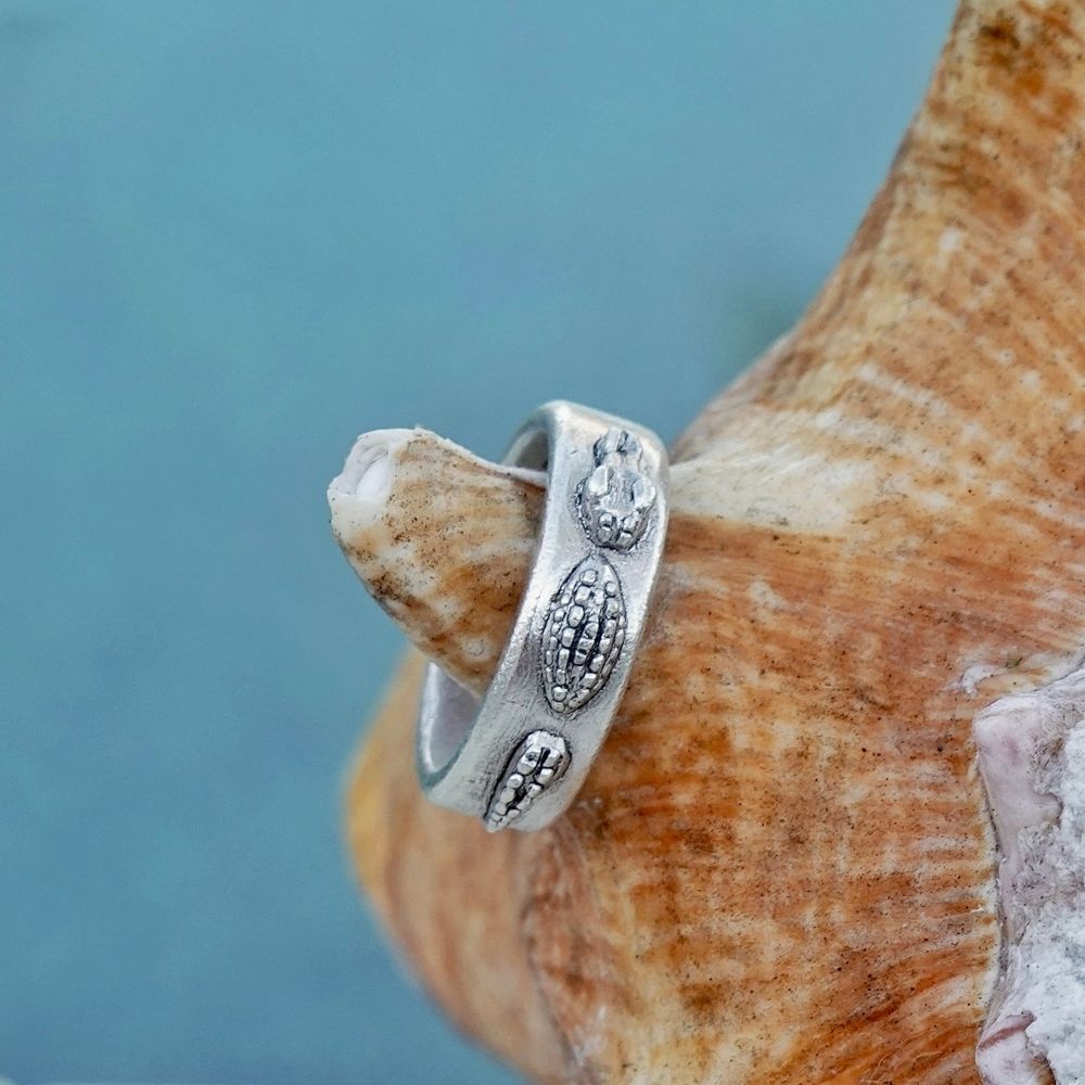 Swimming Alligator, silver