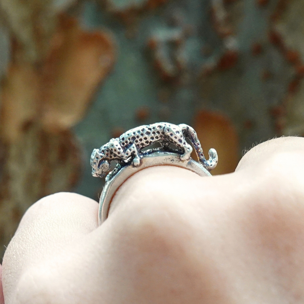 Prowling Jaguar, silver