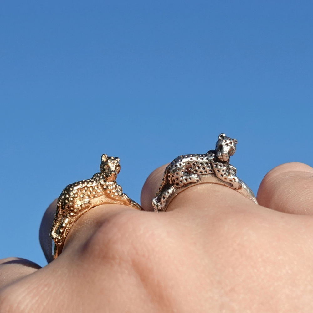 Sunning Jaguar, 14K gold