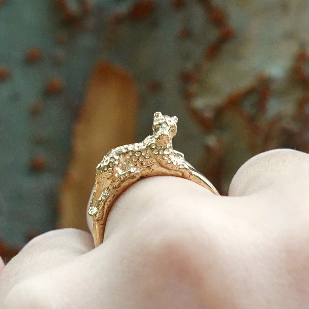 Sunning Jaguar, 14K gold